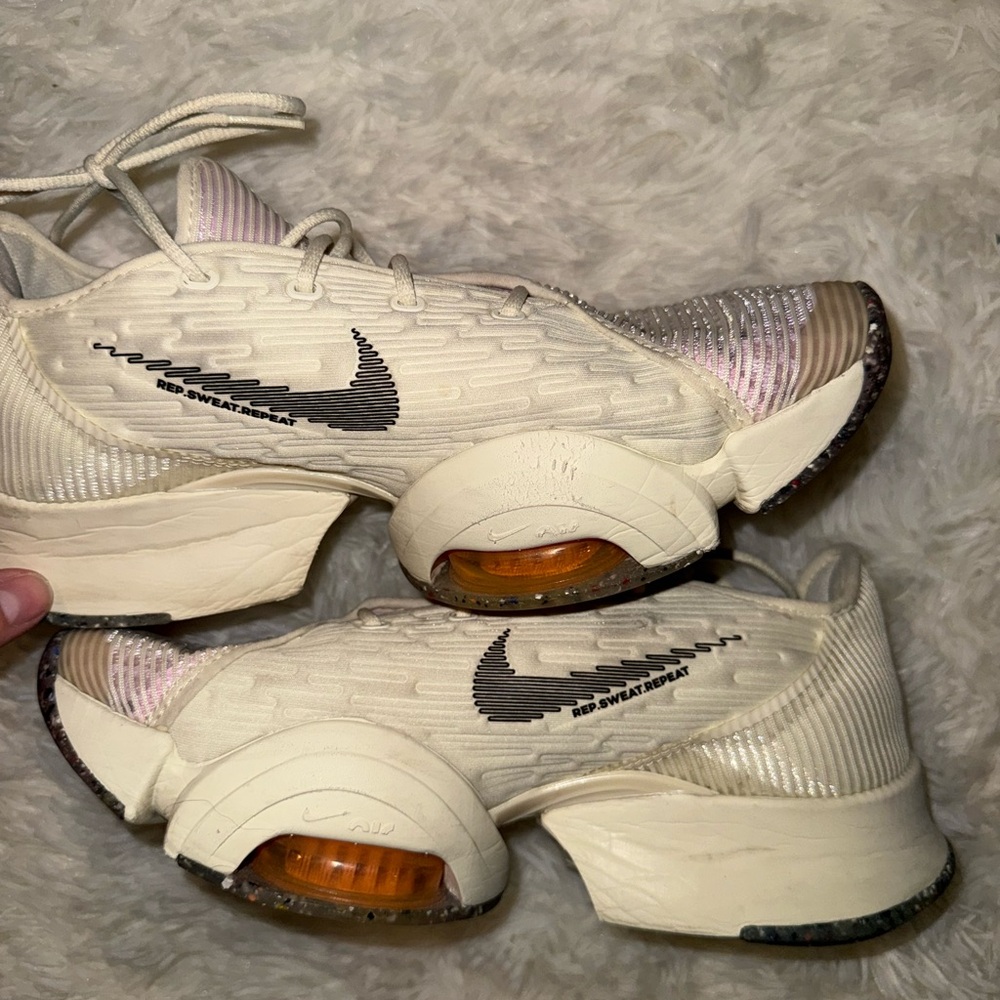 Nike Women's Cream Cycling Shoes